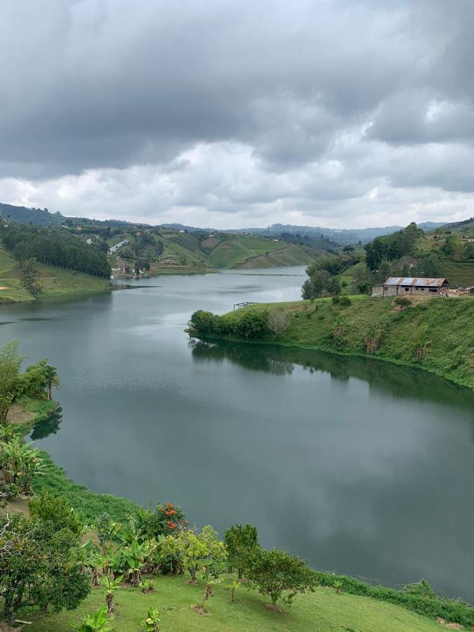 Hermoso apartmento con La mejor vista el peñol Guatapé Exterior foto